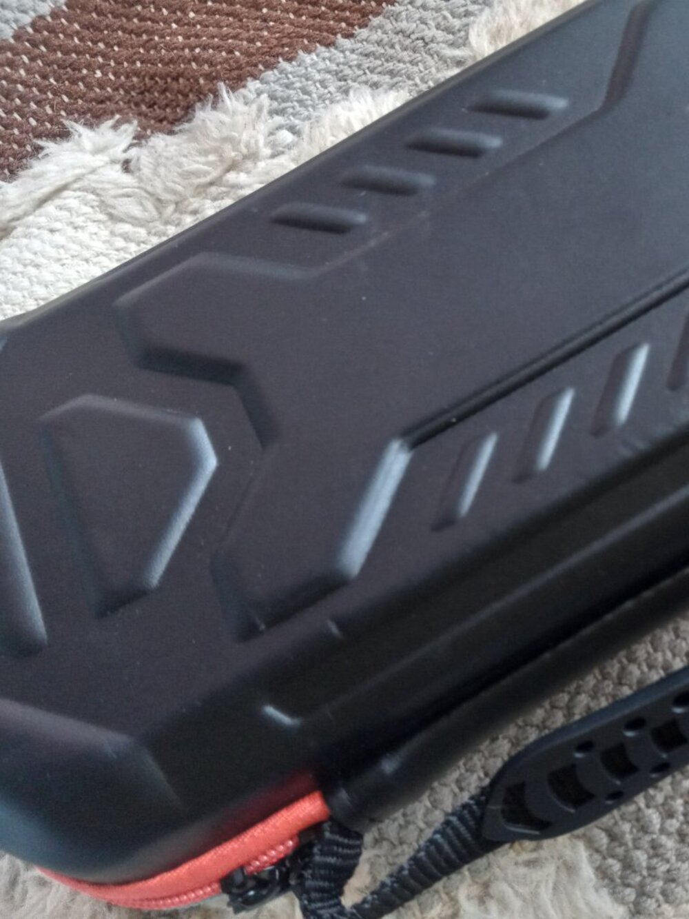 Hard shell zipper case for switches